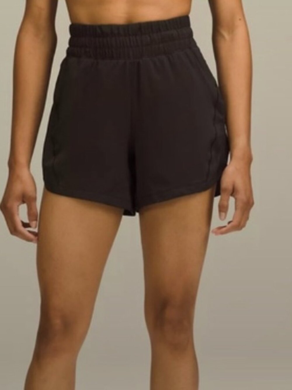 Lululemon Track That MR Shorts 5", size 4 - Black
